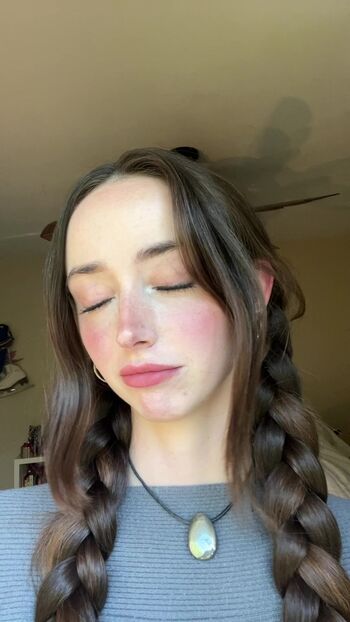 Full leaked Kitkatkira private onlyfans photo