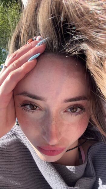 Full leaked Kitkatkira private onlyfans photo