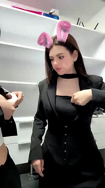 Full leaked Kittenluuuv private onlyfans photo