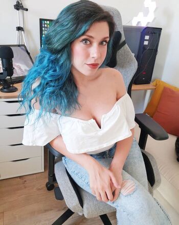 Full leaked Krisfits private onlyfans photo