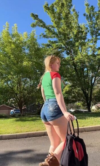Full leaked Krissee private onlyfans photo