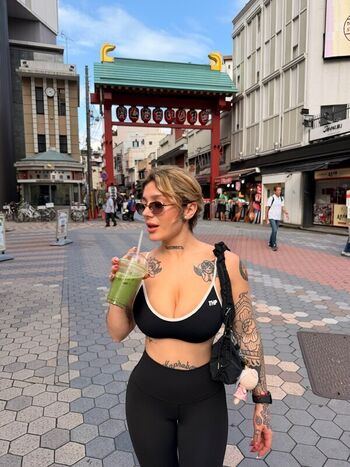 Full leaked La roli private onlyfans photo