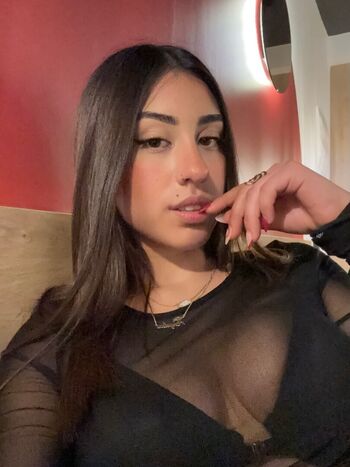 Full leaked Laanyiyi private onlyfans photo