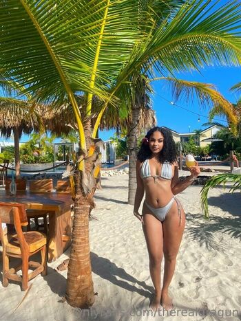 Full leaked Lainiaofficial private onlyfans photo