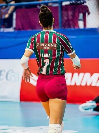 Lara Nobre