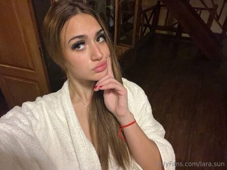 Full leaked Lara sun private onlyfans photo