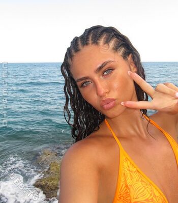 Full leaked Laraemiii private onlyfans photo