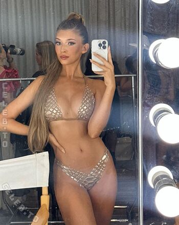 Full leaked Laura margesin page private onlyfans photo