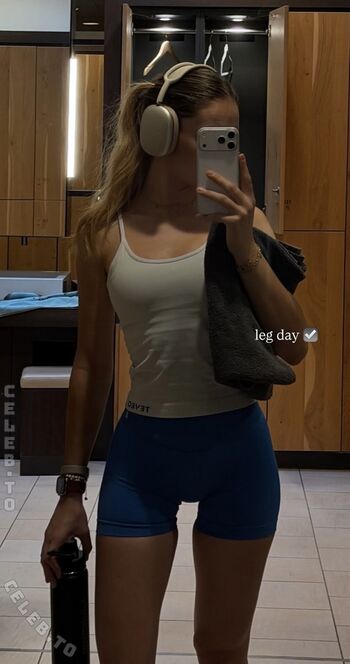 Full leaked Laura marie soons private onlyfans photo
