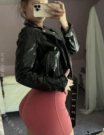Full leaked Lauralianajane private onlyfans photo