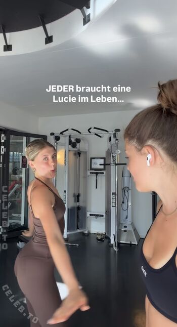 Full leaked Lea alena private onlyfans photo