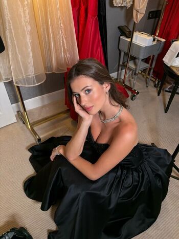 Full leaked Lea meniel private onlyfans photo