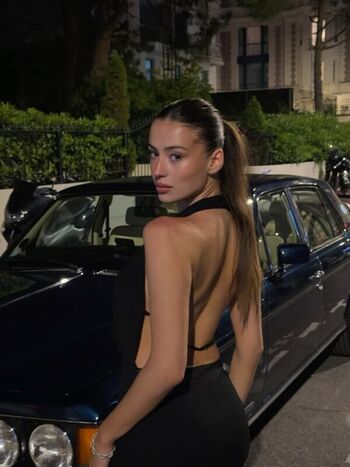 Full leaked Lea meniel private onlyfans photo