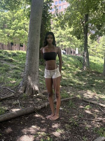 Full leaked Leahhalton private onlyfans photo