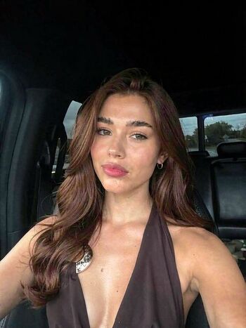 leia_simmons