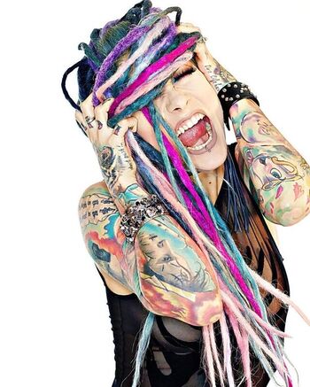 Lena Scissorhands
