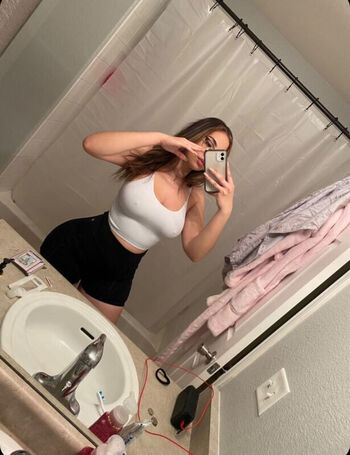 Full leaked Lexielvpez private onlyfans photo