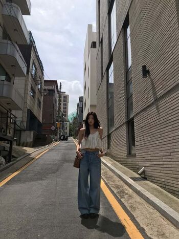 lia_loves___