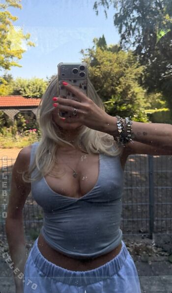 Full leaked Lillimsr private onlyfans photo