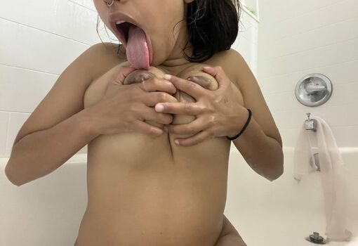 Full leaked Lilmilkybun private onlyfans photo