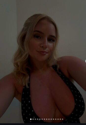 Full leaked Lily grace private onlyfans photo