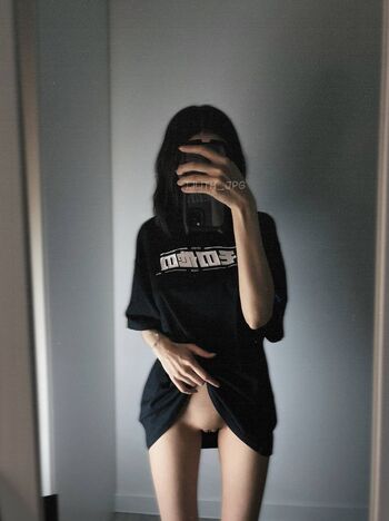 Full leaked Lily jpg private onlyfans photo
