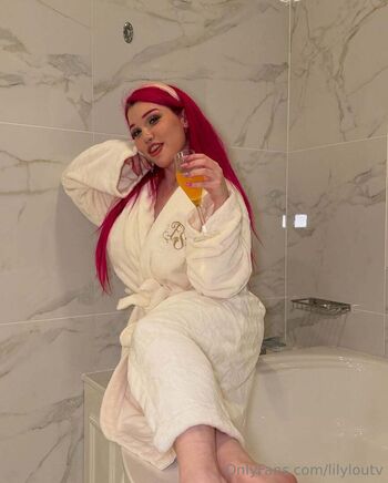 Full leaked Lilyloutv private onlyfans photo