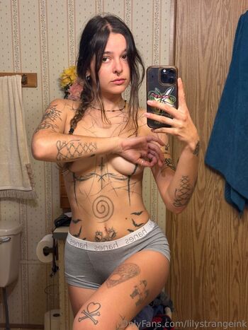 Full leaked Lilystrangeink private onlyfans photo