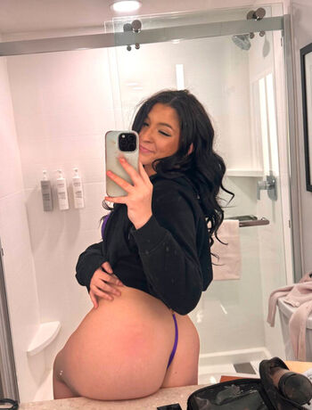 Full leaked Lindsay bertoa page private onlyfans photo