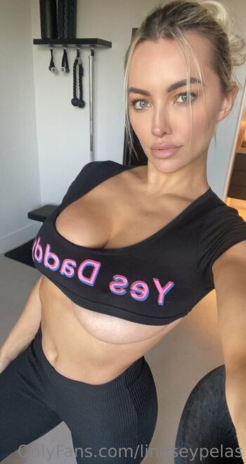 Full leaked Lindsey pelas private onlyfans photo