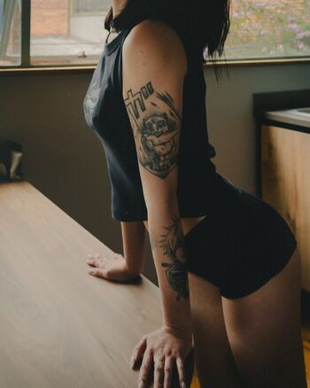 Full leaked Linnajaraaa private onlyfans photo