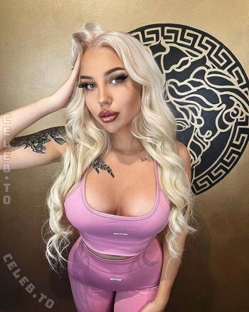 Full leaked Lisasophiewolff private onlyfans photo