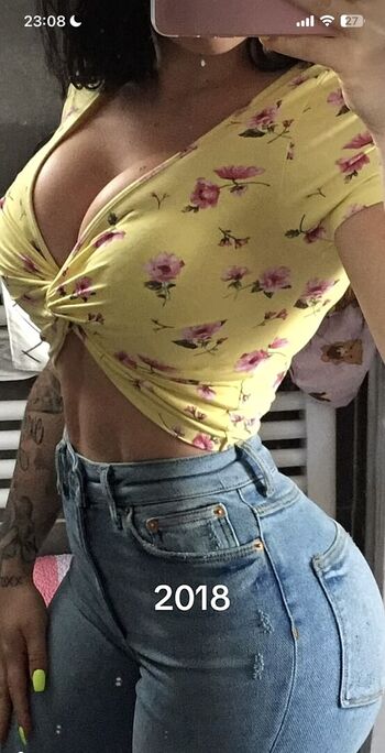 Full leaked Littlelea private onlyfans photo