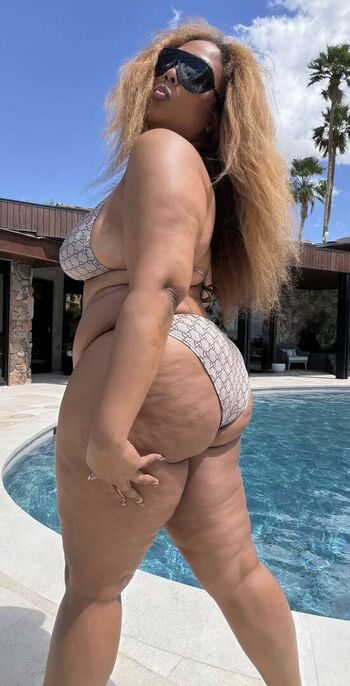 Full leaked Lizzo private onlyfans photo
