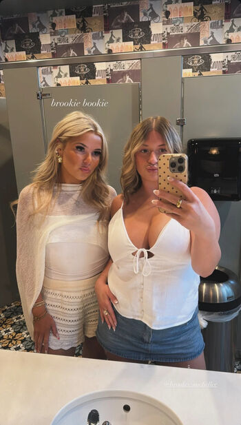 Full leaked Lolowooddd private onlyfans photo