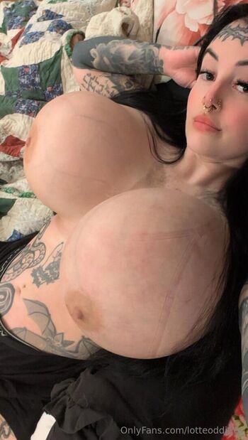 Full leaked Lotteoddities private onlyfans photo