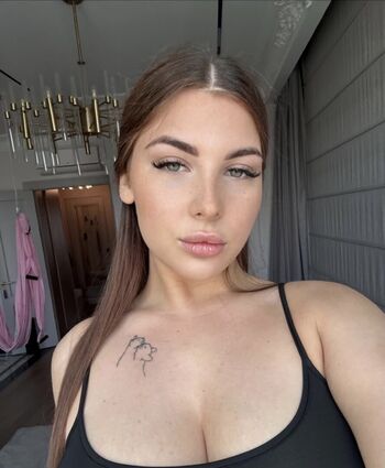 Full leaked Lpuestar private onlyfans photo