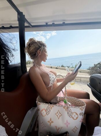Full leaked Luana vjollca page private onlyfans photo