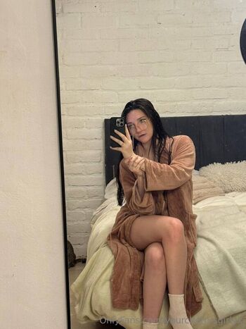 Full leaked Lunaluvx private onlyfans photo