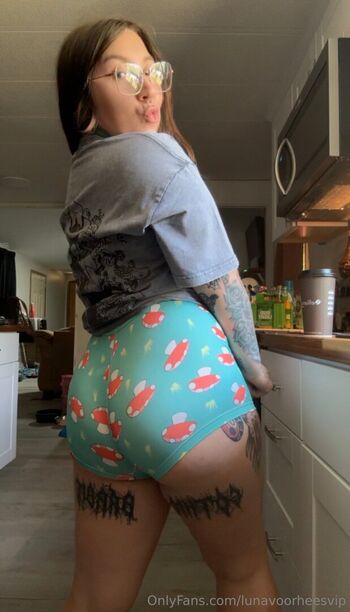 Full leaked Lunavoorhees private onlyfans photo