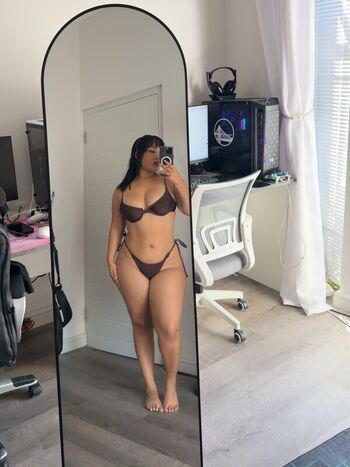 Full leaked Luvlennyx private onlyfans photo