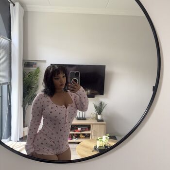 Full leaked Luvlennyx private onlyfans photo