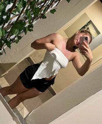 Full leaked Magui suamela private onlyfans photo