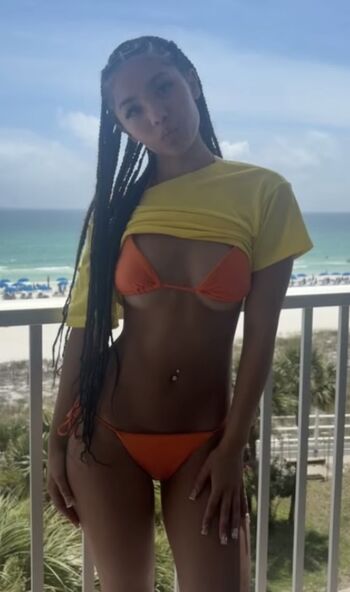 Full leaked Makenzie private onlyfans photo