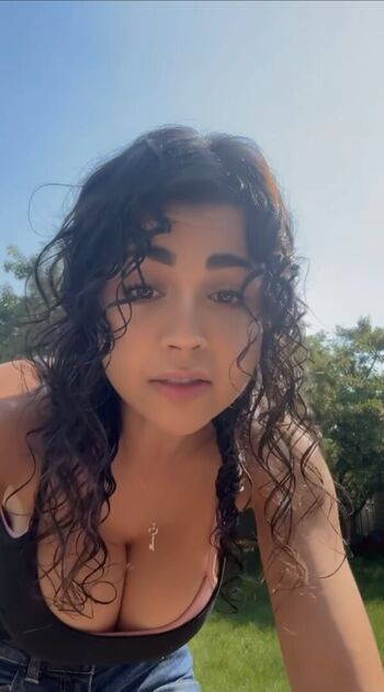 Full leaked Malaikasoffline private onlyfans photo