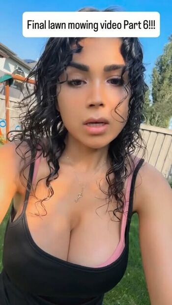 Full leaked Malaikasoffline private onlyfans photo