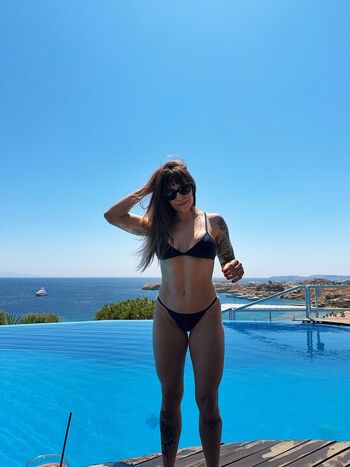 Full leaked Mari graciolli private onlyfans photo