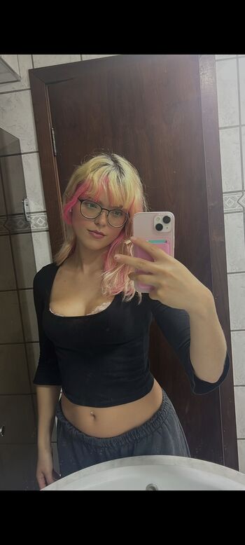Full leaked Melzinha tadinha private onlyfans photo