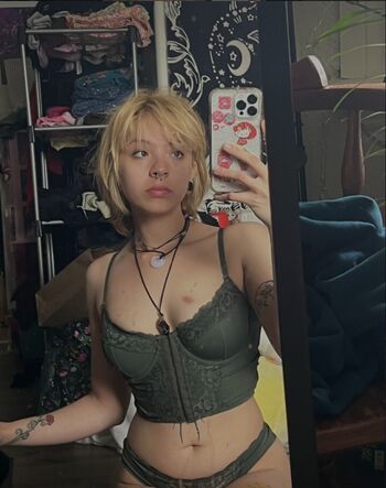 Meowwkarissa
