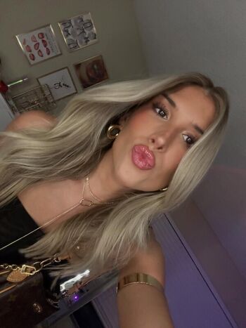 Full leaked Miaawardd private onlyfans photo